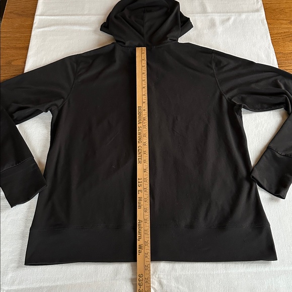 Vuori Women's Halo Performance Hooded Zip Up Jacket L Black - Picture 5 of 7